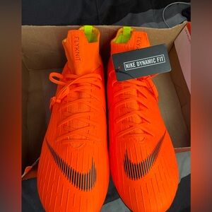 Nike Superfly 6 pro FG size 10.5 men NWT NIB!